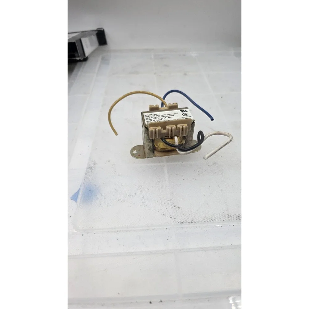 Honeywell AT120B1028 Foot Mounted 120 VAC Transformer